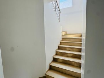 CASA EN ALQUILER EN CONJUNTO PRIVADO