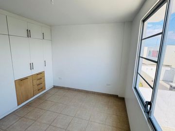 CASA EN ALQUILER EN CONJUNTO PRIVADO