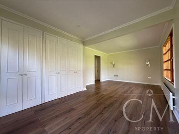 HERMOSA CASA EN PARCELACIÓN CONSOLIDADA EN VALDIVIA