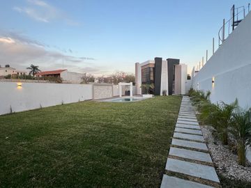 HERMOSA CASA NUEVA EN FRACC. ALTOS DE OAXTEPEC