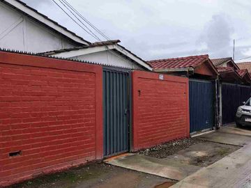 CASA EXCELENTE UBICACIÓN, 3 DORMITORIOS 144 M2