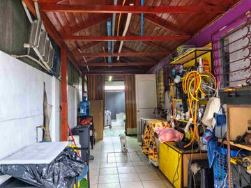 CASA EXCELENTE UBICACIÓN, 3 DORMITORIOS 144 M2