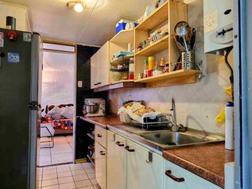CASA EXCELENTE UBICACIÓN, 3 DORMITORIOS 144 M2
