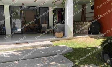 VENTA Casa sola, “Estrénela” bonita estilo contemporáneo, en cómodos desniveles.
