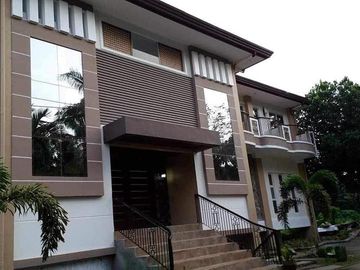 Preowned House andlot with Pool in Zambal Tagaytay -EGR