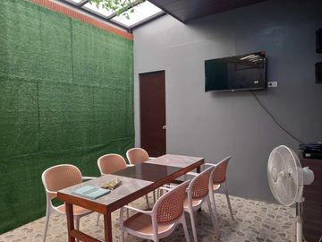 Preowned House and Lot with Poool in Filipinas Farm -EGR