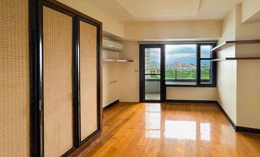 RUSH SALE! Arya Residences BGC, Taguig Rare 4 Bedroom 4BR Condo for Sale