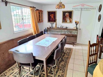 Se Vende Linda Casa Quinta de un piso, con amplio terreno, altura paradero 23, comuna de La Cruz, Región Valparaíso.