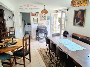 Se Vende Linda Casa Quinta de un piso, con amplio terreno, altura paradero 23, comuna de La Cruz, Región Valparaíso.