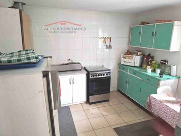 Se Vende Linda Casa Quinta de un piso, con amplio terreno, altura paradero 23, comuna de La Cruz, Región Valparaíso.