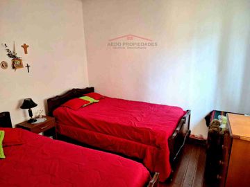 Se Vende Linda Casa Quinta de un piso, con amplio terreno, altura paradero 23, comuna de La Cruz, Región Valparaíso.
