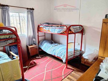 Se Vende Linda Casa Quinta de un piso, con amplio terreno, altura paradero 23, comuna de La Cruz, Región Valparaíso.