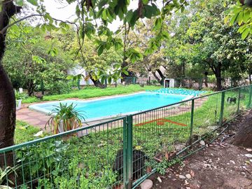 Se Vende Linda Casa Quinta de un piso, con amplio terreno, altura paradero 23, comuna de La Cruz, Región Valparaíso.