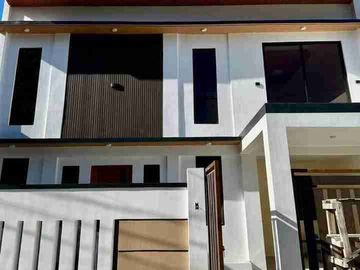 San Lorenzo Subdivision Sta. Rosa, Laguna House and Lot for Sale