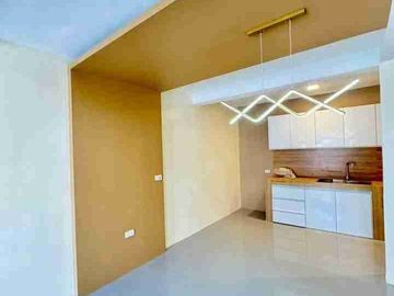 San Lorenzo Subdivision Sta. Rosa, Laguna House and Lot for Sale
