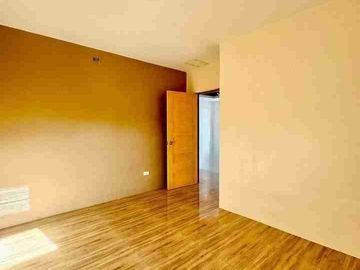 San Lorenzo Subdivision Sta. Rosa, Laguna House and Lot for Sale