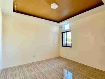 San Lorenzo Subdivision Sta. Rosa, Laguna House and Lot for Sale