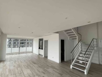 Alquiler departamento 3 dormitorios Santana Lofts Puerto Santana