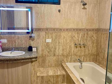 VENDO CONDOMINIO RENTERO