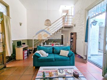 Tipo Casa. 4 Amb. + Terraza + Patio ¡Sin Expensas!