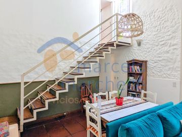Tipo Casa. 4 Amb. + Terraza + Patio ¡Sin Expensas!