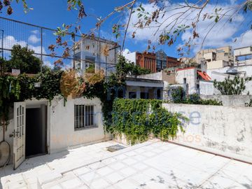 Tipo Casa. 4 Amb. + Terraza + Patio ¡Sin Expensas!