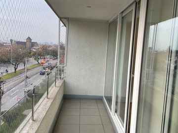 Depto 2d2b con excelente Conectividad cercano Metro Irarrázaval