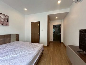 Modern 4-Bedroom Pool Villa for Rent or Sale – Wang Tan Village, Chiang Mai