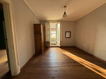 CASA CORTE ANTIGUA EN VENTA CENTRO DE TANDIL