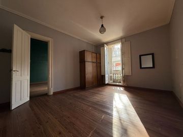CASA CORTE ANTIGUA EN VENTA CENTRO DE TANDIL