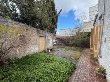 CASA CORTE ANTIGUA EN VENTA CENTRO DE TANDIL