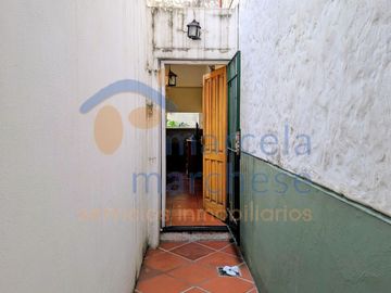 Tipo Casa. 4 Amb. + Terraza + Patio ¡Sin Expensas!