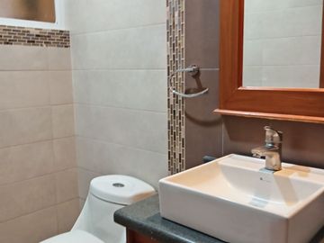 SE ARRIENDA HERMOSA CASA SECTOR SAN PEDRO DE TABOADA – VALLE DE LOS CHILLOS