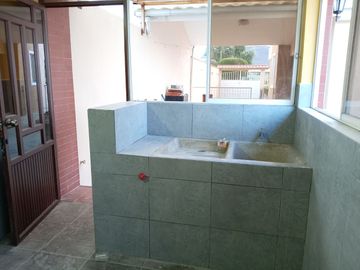 SE ARRIENDA HERMOSA CASA SECTOR SAN PEDRO DE TABOADA – VALLE DE LOS CHILLOS