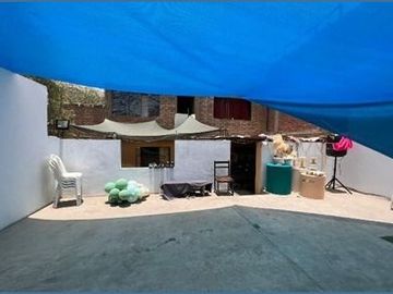🏡 ¡Ocasión en Chaclacayo! Venta de casa con gran terreno y construcción sólida – Ideal para inversión