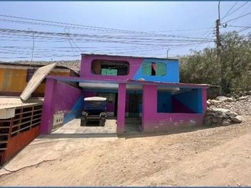 🏡 ¡Ocasión en Chaclacayo! Venta de casa con gran terreno y construcción sólida – Ideal para inversión