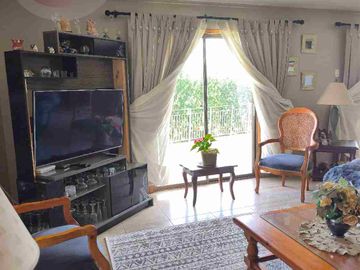 Gran Oportunidad en Totoralillo: Terreno con Casa Principal y Cabañas de Arriendo