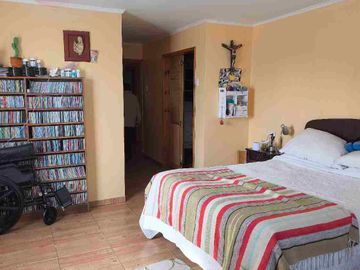 Gran Oportunidad en Totoralillo: Terreno con Casa Principal y Cabañas de Arriendo