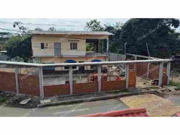 Vende terreno comercial/turístico en Balzar, Guayas, Ecuador.