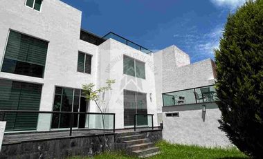 CASA EN VENTA CLISTER TERRANOVA LOMAS DE ANGELOPOLIS  AMUEBLADA a un lado de SONATA