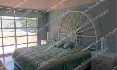 VENTA DE CASA  CON ALBERCA PALAPA Y CABAÑA  EN LA MORALEDA ATLIXCO cerca de topolino tiene pozo ideal para casa de descanso o inversión para rentarla fines de semana o Airb&b y recuperar inversión o rentar ccomo jardín de eventos  bodas 15 años bautizos etc