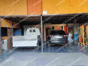 Casa en venta con galpón y terreno