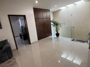 VENTA DE CASA EN SIERRA NOGAL COTO PIRUL, LEÓN, GTO.