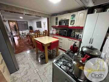 se vende casa en Villa Anguita, San Bernardo.
