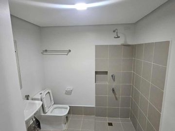Rent to own 1 bedroom condo in pasay quantum residences near MOA Pagcor