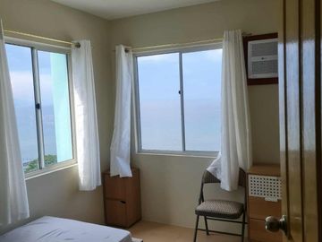Marina Spatials by Filinvest – 10th Floor Condo with Panoramic Sea & City Views wtih Parking