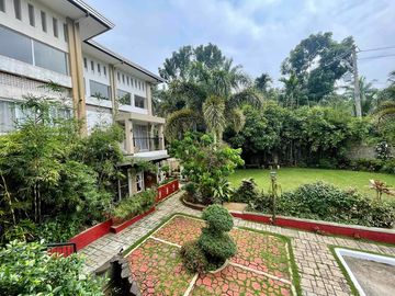 Preowned House andlot with Pool in Zambal Tagaytay -EGR