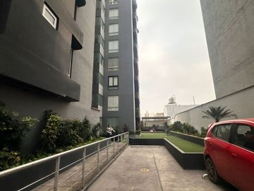 VENDO PRECIOSO Y ENORME DUPLEX CON UNA VISTA PRECIOSA EN SURCO
