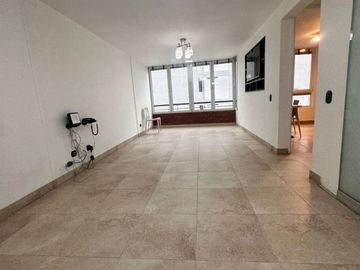 VENDO PRECIOSO Y ENORME DUPLEX CON UNA VISTA PRECIOSA EN SURCO