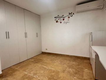 VENDO PRECIOSO Y ENORME DUPLEX CON UNA VISTA PRECIOSA EN SURCO